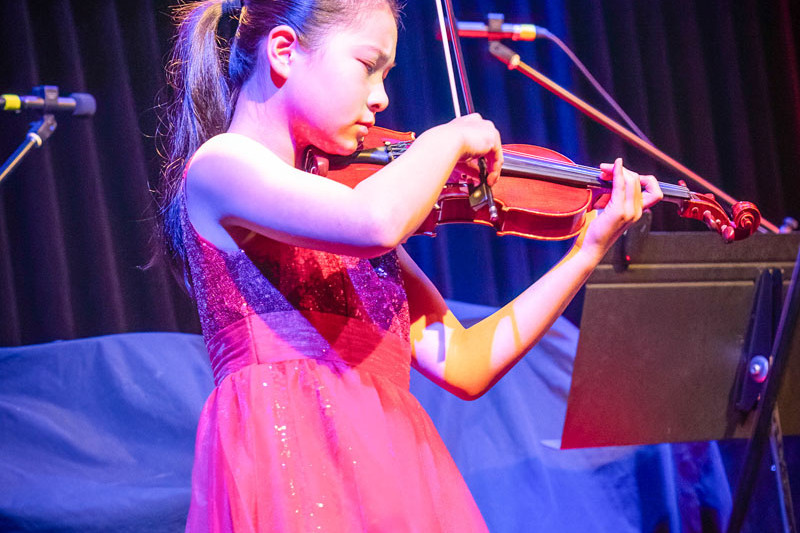 A 2024 junior strings finalist delivers a winning performance, securing first place in her age category at the Oz Schools Instrumental Championships.